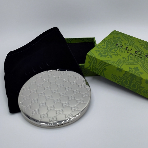 GUCCI Beauty GG Compact Mirror Silver Tone New In Box - Picture 4 of 6
